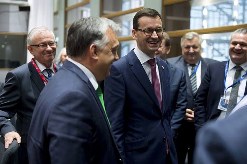 Morawiecki jedzie na Węgry okopać się przeciwko UE. Orban nie jest partnerem niezłomnym