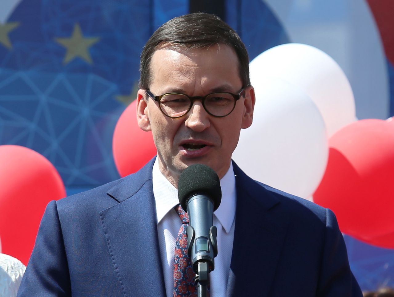 Premier Morawiecki: "Rok szkolny będzie krótszy". Zapytaliśmy rodziców, co sądzą na ten temat