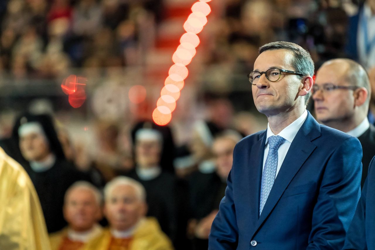 Rok Morawieckiego. 12 miesięcy nieprzerwanych kryzysów [FELIETON]