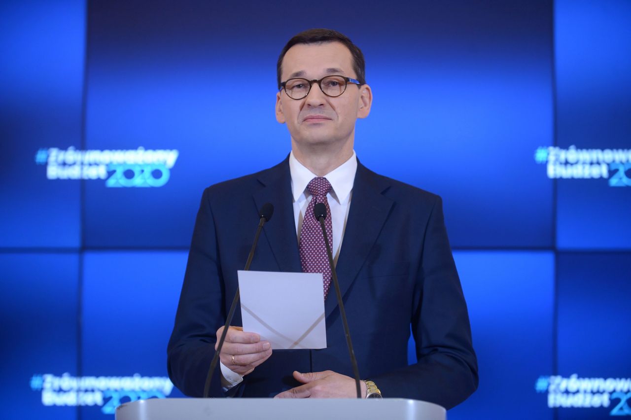 Mateusz Morawiecki broni ustawy. Cytuje prawo we Francji