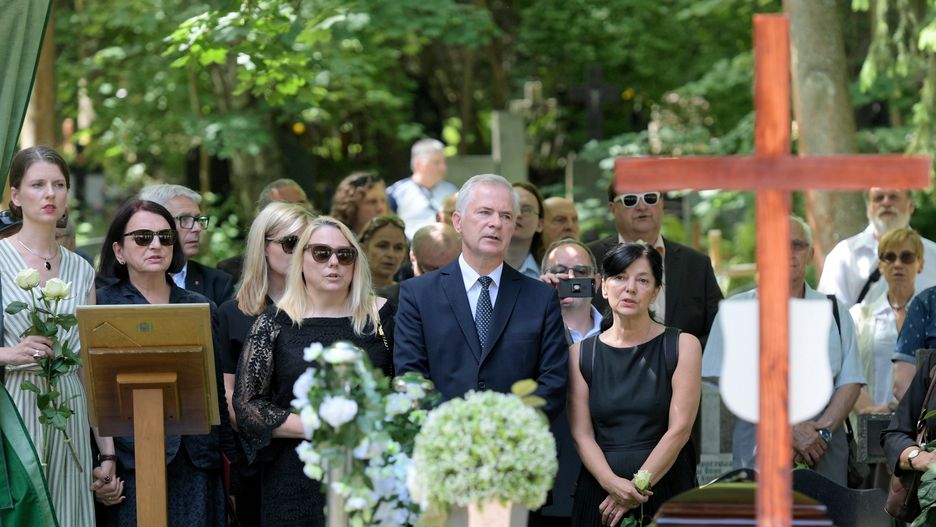 Na cmentarzu Srebrzysko w Gdańsku doszło do drugiego pogrzebu zmarłego w katastrofie smoleńskiej Arkadiusza Rybickiego