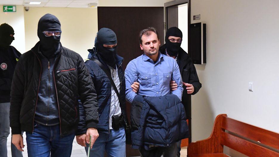 Marcin Dubieniecki doprowadzony do szczecińskiego sądu