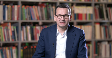 Wybory parlamentarne 2019. Mateusz Morawiecki odpowiadał na pytania na Facebooku. Wspominał ojca