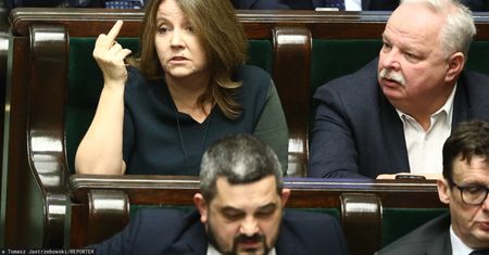 Ten gest zna już każdy. A co wiesz o innych gestach w historii?