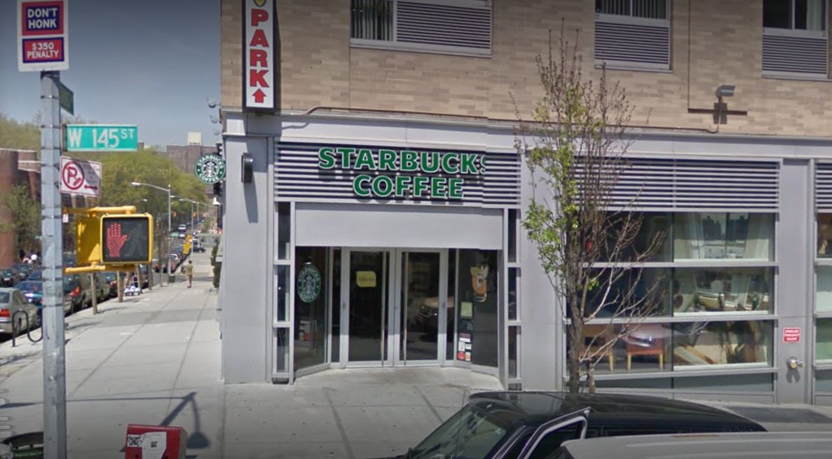 Zwłoki zawinięte w dywan znalezione przed Starbucksem w Nowym Jorku