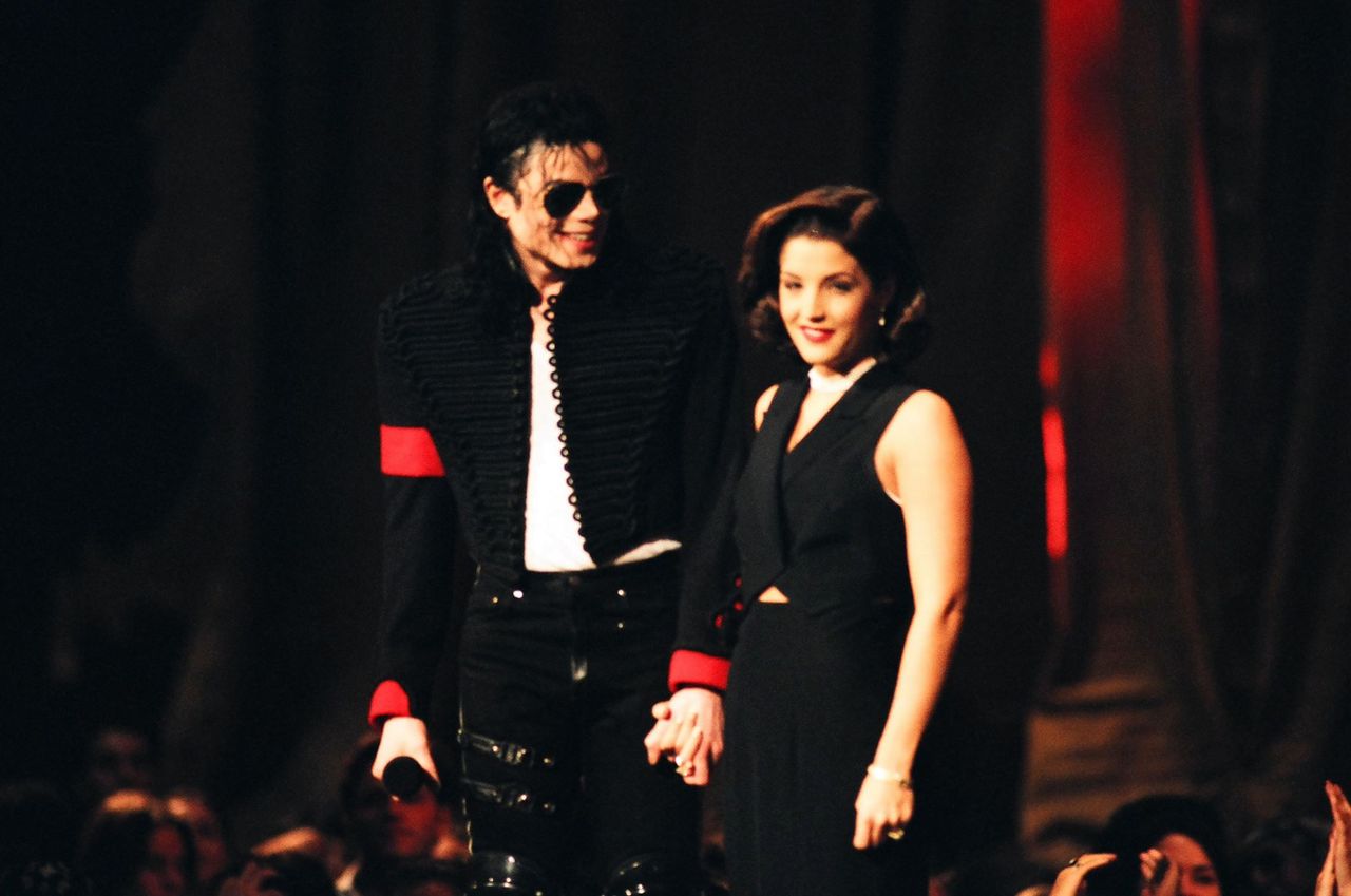 Michael Jackson z Lisą Marie Presley byli razem tylko na pokaz? Pokojówka ma swoje zdanie