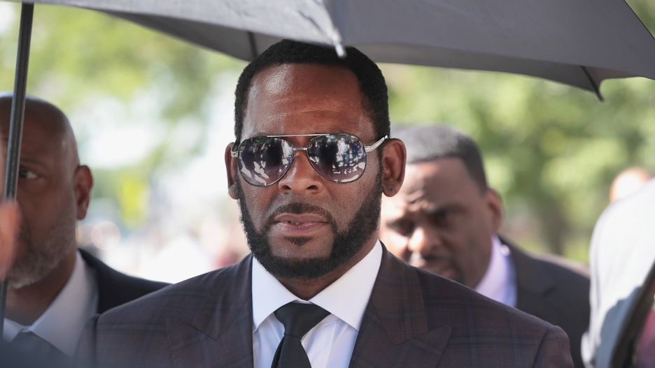 R.Kelly stara się o pieniądze na pozyskanie prawnika Michaela Jacksona