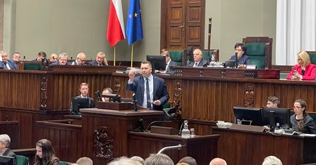 Wniosek o wotum nieufności dla Czarnka.