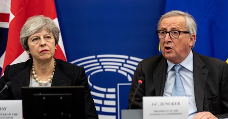 Brexit. Jest porozumienie dot. umowy. Nowe ustalenia May i Junckera
