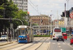 Wrocław. Wypadek na placu Jana Pawła II. Kobieta wpadła pod tramwaj