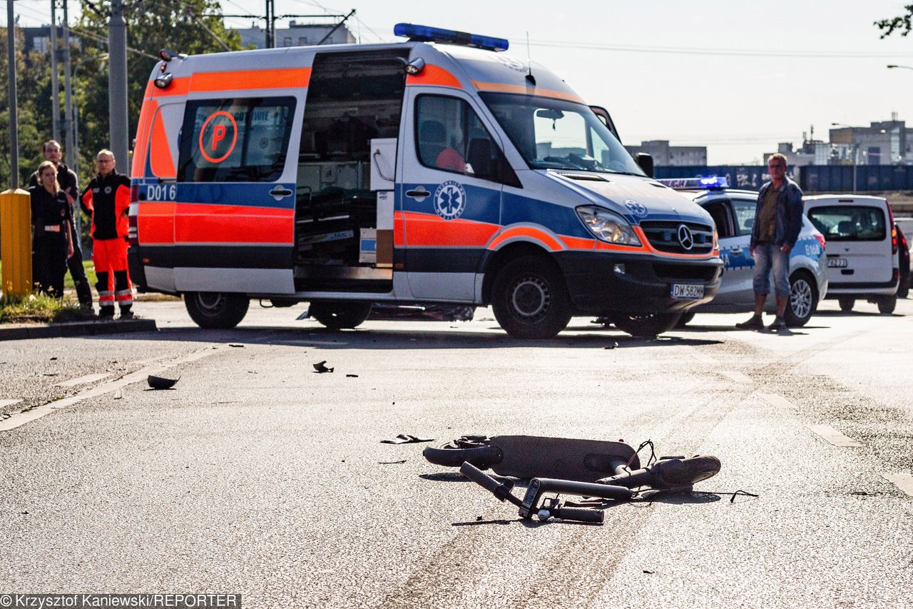 Wrocław. Tragiczny wypadek na ul. Legnickiej. Nie żyje 25-latek, jadący na hulajnodze