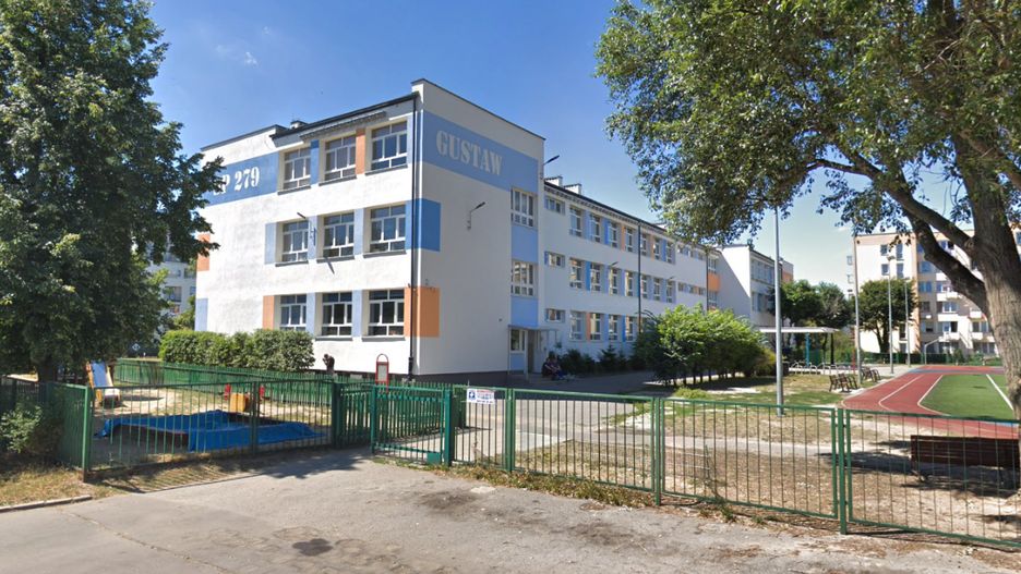 Szkoła Podstawowa nr 279 im. Batalionów AK "Gustaw" i "Harnaś" przy ul. Cyrklowej w Warszawie