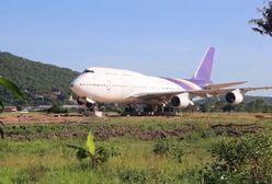 Samolot na środku pola. Mieszkańcy tajskiej wioski przecierali oczy ze zdumienia