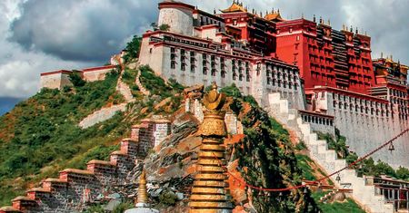 Zakazana Lhasa. Dlaczego Chiny starają się ją ukryć przed światem?