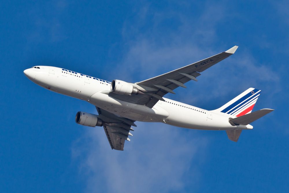 Linia lotnicza Air France powstała w 1933 r. w wyniku połączenia pięciu linii lotniczych