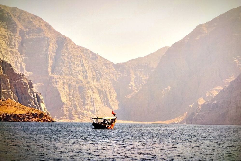 Terenówką po górach i z namiotem na plaży. Oman na własną rękę