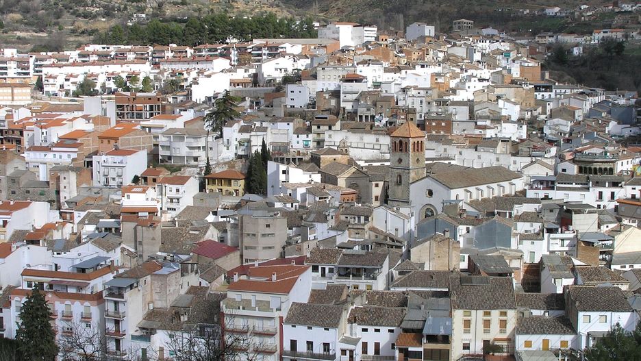 Beas de Segura to nazwa liczącego 6 tys. mieszkańców miasteczka i gminy w Hiszpanii, w prowincji Jaén, w Andaluzji