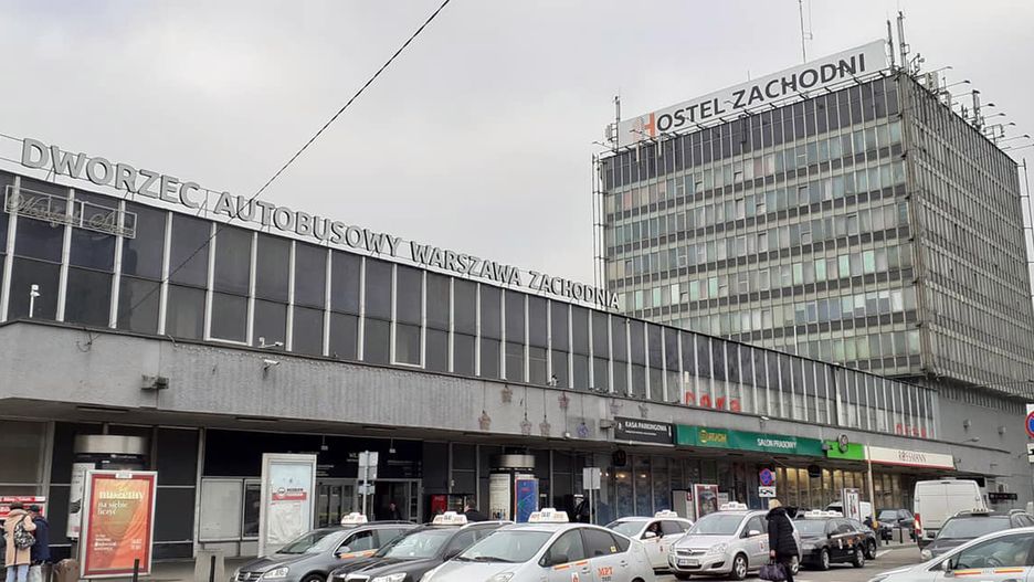 Turyści oraz mieszkańcy stolicy będą musieli poczekać jeszcze wiele lat, zanim skorzystają z nowoczesnego i komfortowego dworca