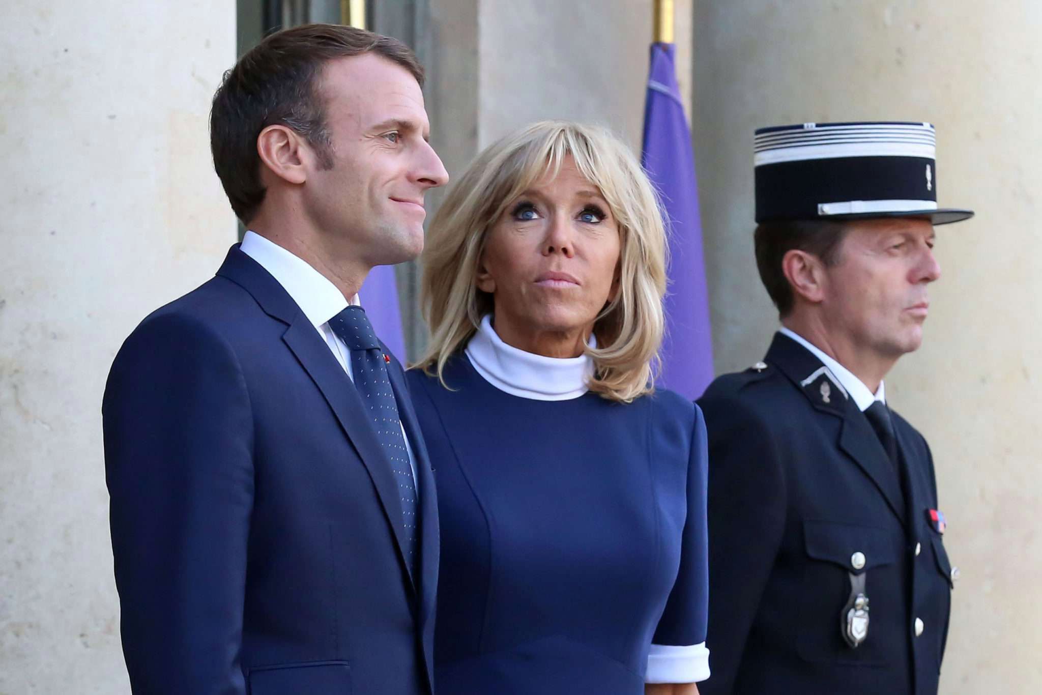 Brigitte Macron i Emmanuel Macron na spotkaniu dyplomatycznym