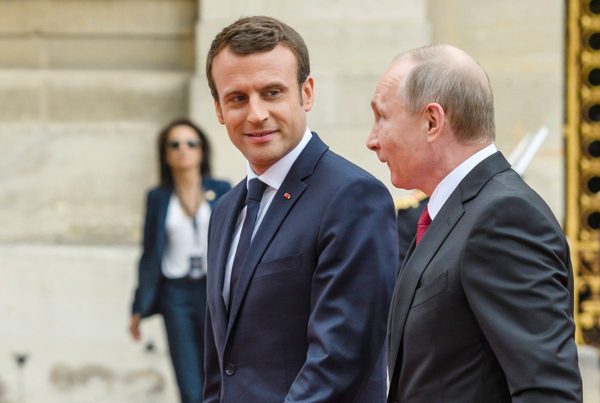 Francja uczy Putina historii Rosji. Spotkanie w Wersalu pokazuje porażkę Kremla