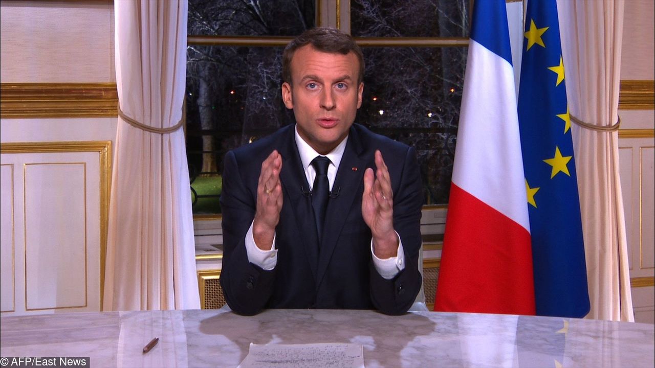 Macron złożył życzenia Francuzom. Jedno jego zdanie miało trafić do Morawieckiego