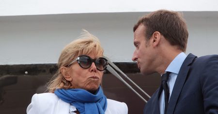 Nie tylko małżeńskie problemy Macrona. Prezydentura jak Titanic