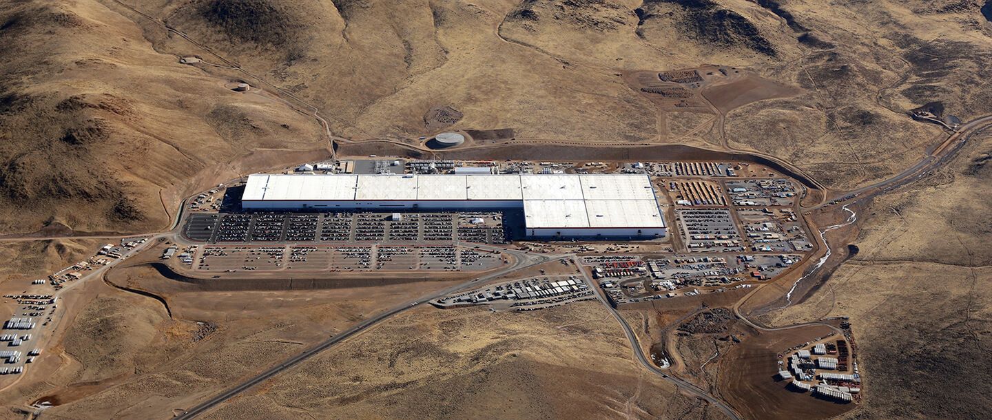 Gigafactory - zrobotyzowana fabryka Tesli 