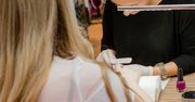 Manicure hybrydowy i permanentne brwi. Kosmetyczki zdradziły, ile zarabiają