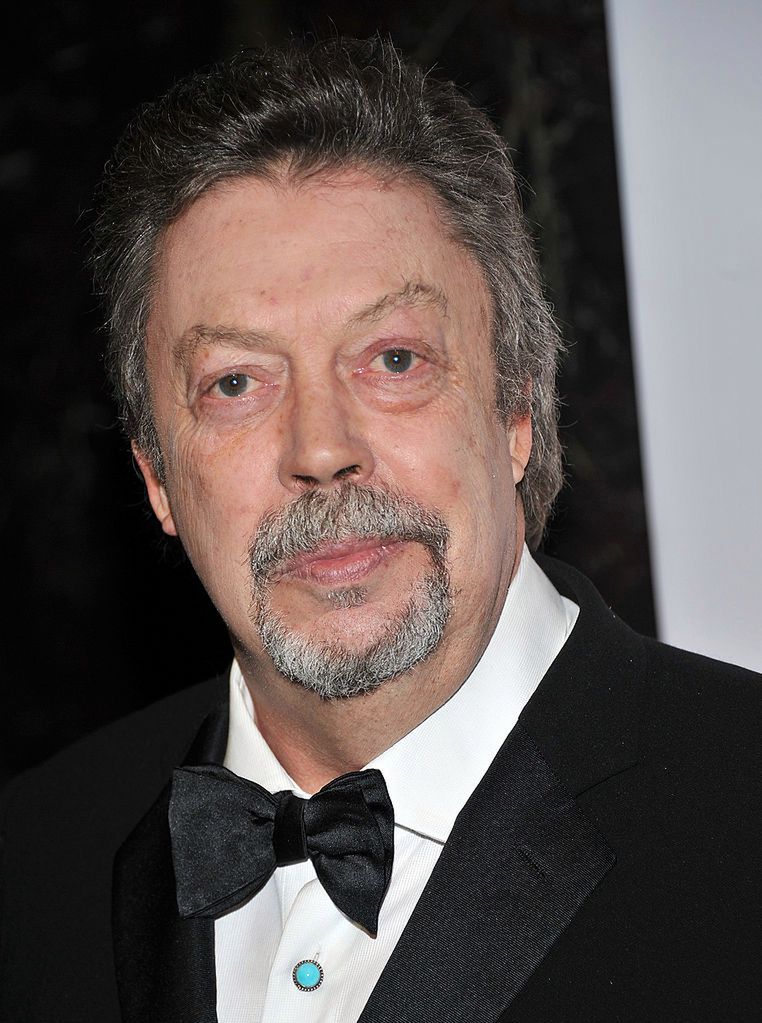 Od 5 lat aktor jest przykuty do wózka i ma problemy z mówieniem. Tim Curry jednak się nie poddaje