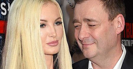Rajska Wielkanoc Roxi Gąski! Zakochany po uszy Jacek Rozenek zafundował swojej młodziutkiej dziewczynie święta życia! "W końcu szczęśliwy"