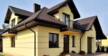 Podbitka dachowa: estetyczne wykończenie okapu