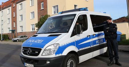 Skradziono ciężarówkę ze zwłokami 12 osób
