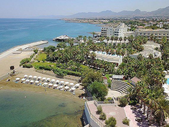 Plaża przy hotelu Oscar Resort na Cyprze Północnym 