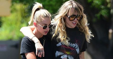 Miley Cyrus zerwała z dziewczyną. Koniec krótkiego związku