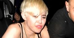 Upadek młodej gwiazdy? Pijana Miley Cyrus