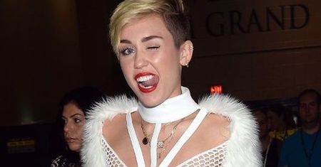 Miley Cyrus odwiedza Woody'ego Allena i rozdaje marihuanę