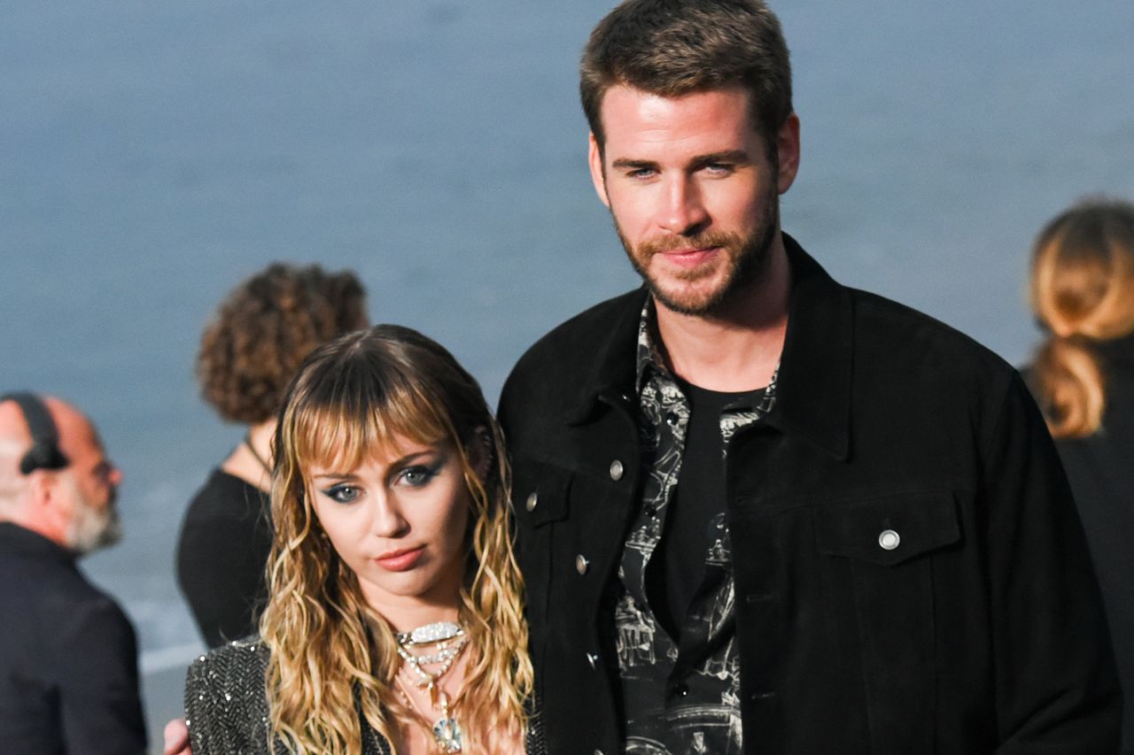 Miley Cyrus i Liam Hemsworth się rozstali. Piosenkarka widziana z kobietą