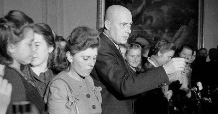 Józef Cyrankiewicz – kochał  Związek Radziecki i piękne kobiety