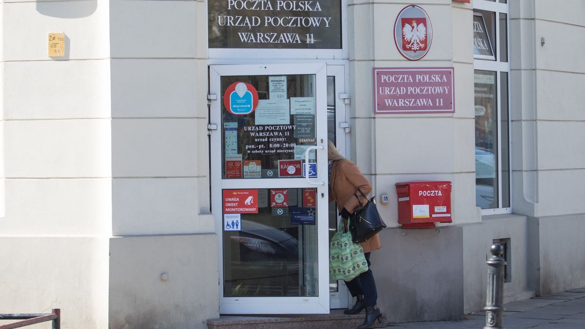Poczta Polska na początku maja może być sparaliżowana. Zajmie się tylko wysyłaniem kart do głosowania. Tak zakłada projekt PiS