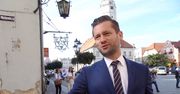 Wyniki wyborów 2019. Poseł Kamil Bortniczuk pokazał dziurawe buty. Tak chodził za wyborcami