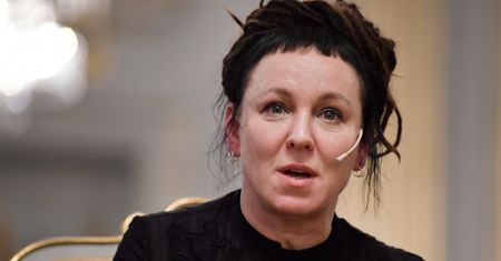 Awantura o Olgę Tokarczuk. Posłanka apeluje, jest odpowiedź z TVP