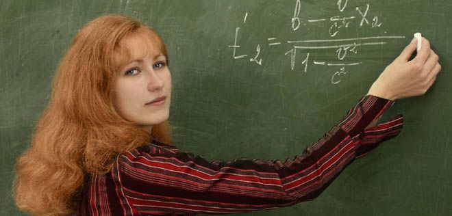 Statystyczny polski nauczyciel ma 42 lata i jest kobietą