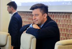 Michał Dworczyk ma kłopoty. Zarzucają mu zatajenie udziałów