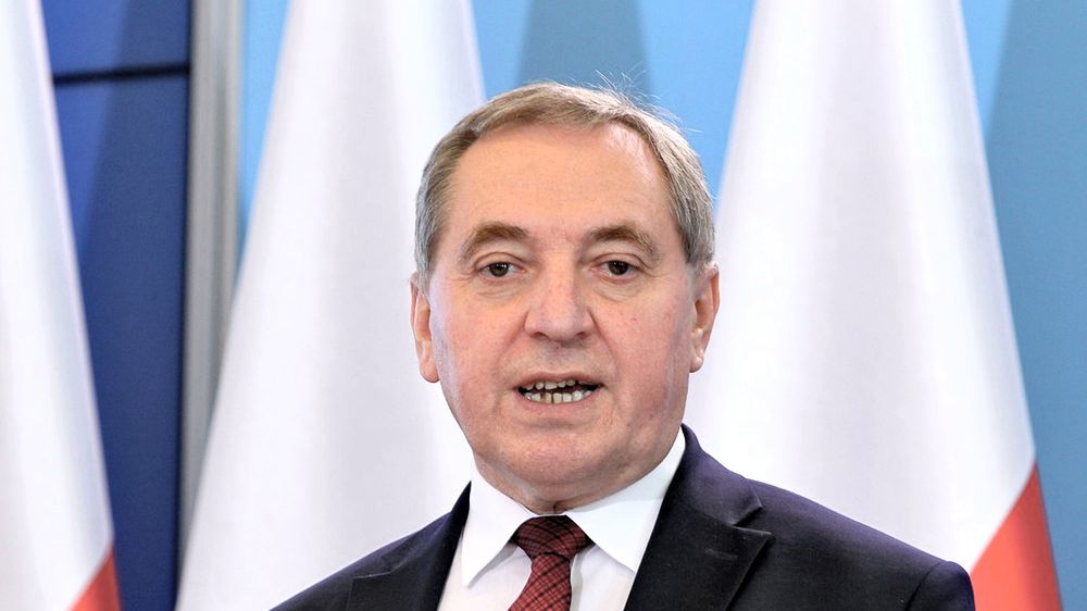 Minister środowiska Henryk Kowalczyk przekonał się do systemu kaucyjnego.