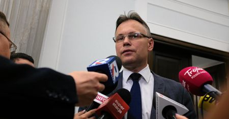 Poseł PiS udzielił wywiadu kontrowersyjnemu dziennikarzowi z USA. Mówił o reparacjach