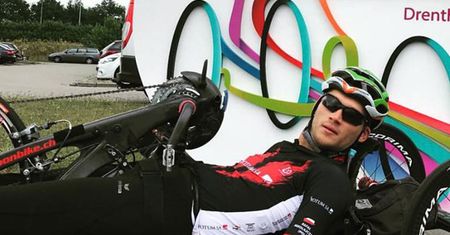 Syn wójta zaatakował sportowca. Zrzucił go do rowu