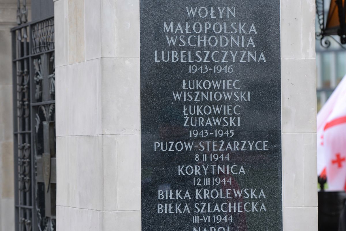 Birczy zabrano miejsce na tablicy na Grobie Nieznanego Żołnierza. "Konieczność wyboru"