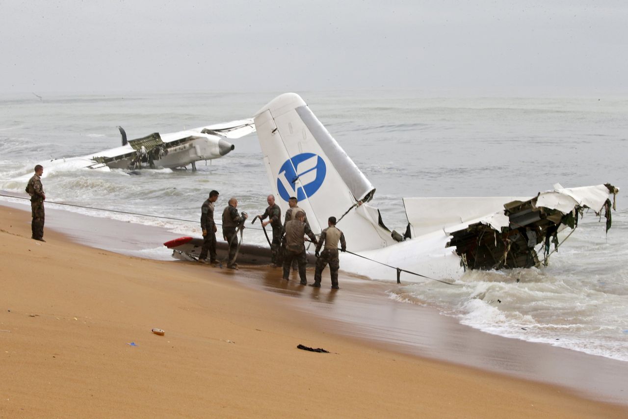 Katastrofa tuż po starcie. Do oceanu runął samolot z francuskimi żołnierzami na pokładzie