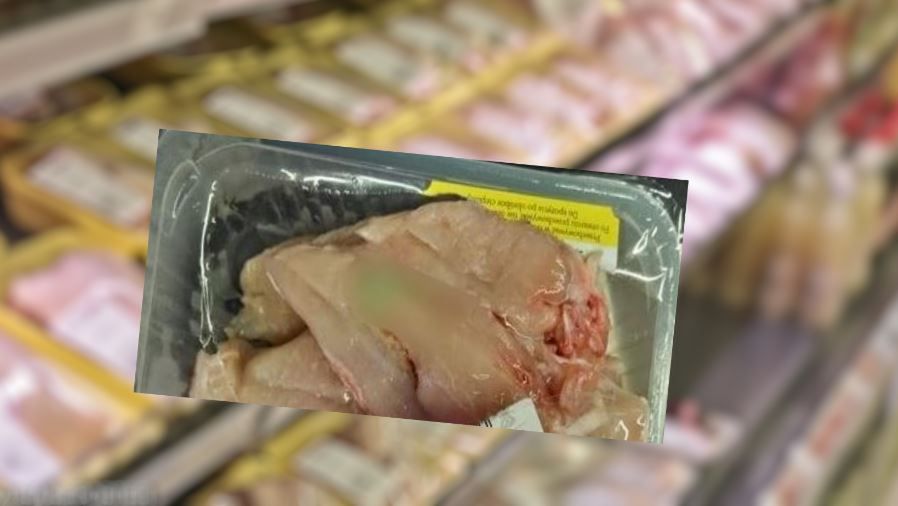 Jeśli mięso jest zielone, powinno trafić jak najszybciej do kosza - mówią specjaliści