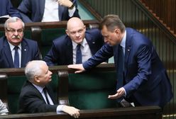 Debata nad wnioskiem o odwołanie Błaszczaka. W internecie zawrzało. "Koń by się uśmiał"